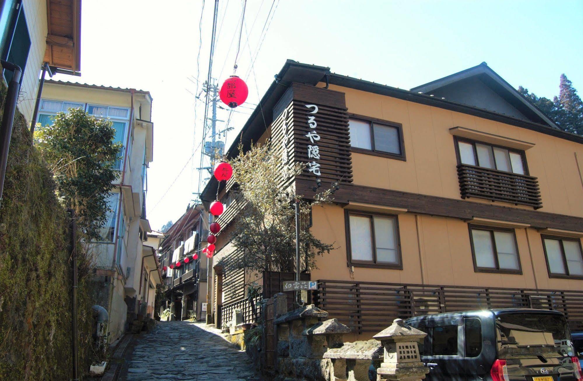 Ryokan Tsuruya Intaku Yufu Buitenkant foto