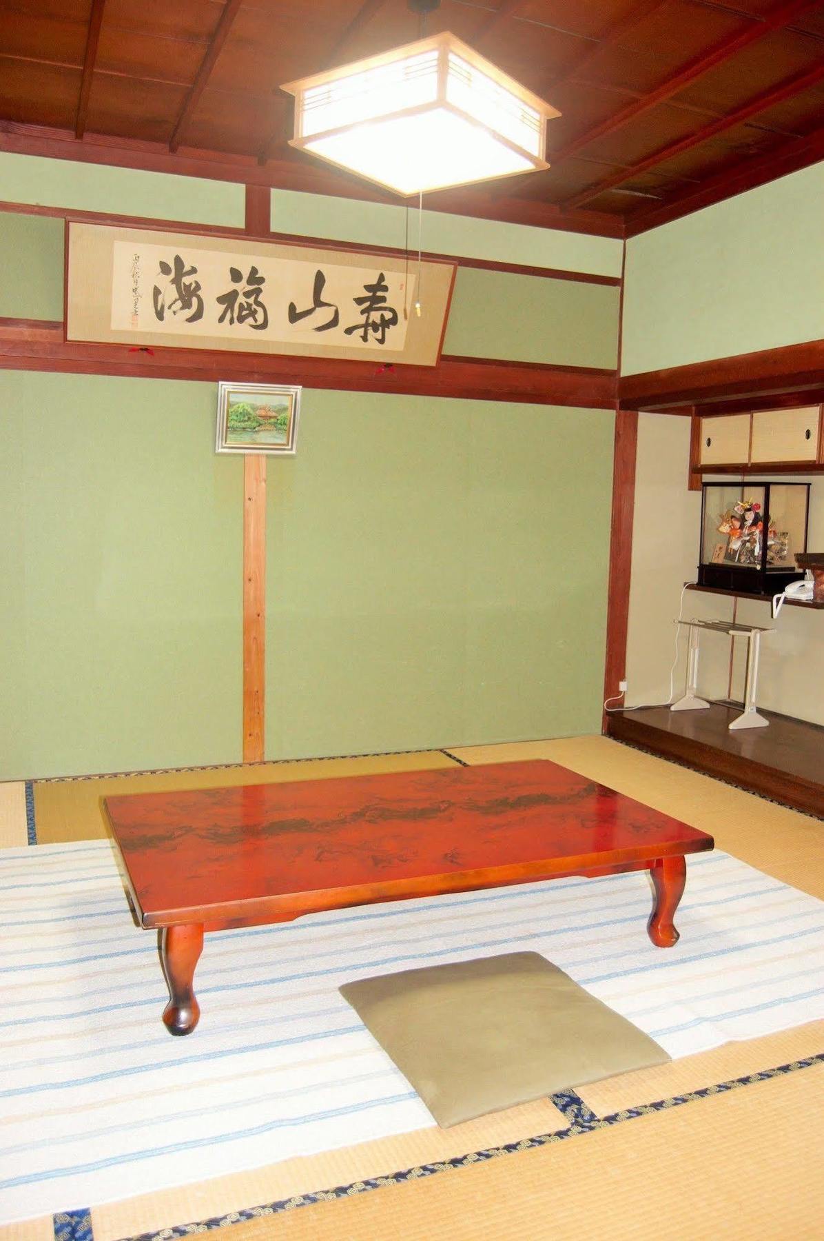 Ryokan Tsuruya Intaku Yufu Buitenkant foto